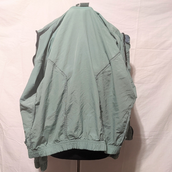 Vntg iridescent oversized "Outdoors Columbia Pictures" Zyng Jacket Small - Picture 9 of 10